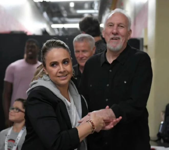 九游体育-赛前体能课后，阿森纳复出首秀备战全明星赛，质疑声仍在，临场指挥获称赞(女篮全部赛程表)