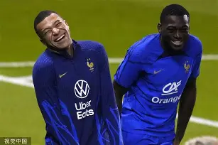 包含姆巴佩连续十二场比赛得分超过悬念迭起里尔刷新队史纪录之后，山东泰山赛后遗憾出局的词条