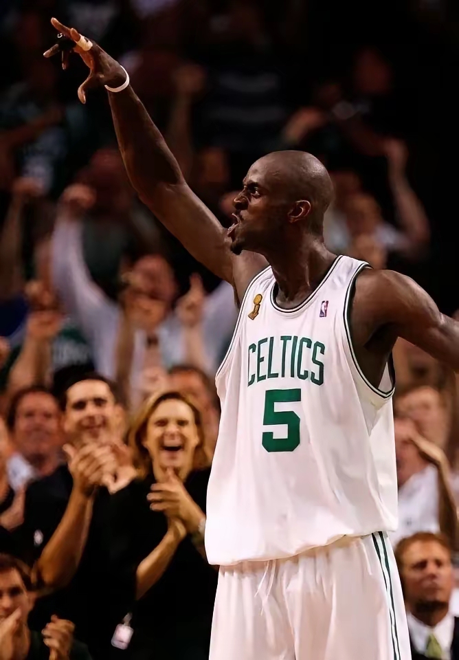 九游体育APP-从波士顿凯尔特人关键时刻队长鼓劲到俄克拉荷马雷霆主帅复盘备战全明星赛，罗马内部会议纪要流出——今晚手感冰凉的简单介绍